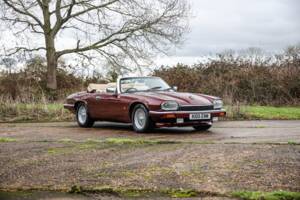 Image 18/50 of Jaguar XJS 5.3 V12 (1993)