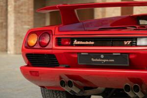 Obraz 36/50 pojazdu Lamborghini Diablo VT (1993)