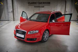 Image 17/95 of Audi RS4 Avant (2006)