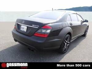 Image 7/15 of Mercedes-Benz S 65 AMG L (2007)