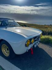 Image 39/99 of Alfa Romeo Giulia 1750 GT Am (1971)