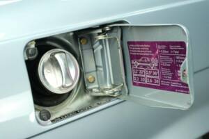 Image 25/30 of Mercedes-Benz 380 SL (1985)