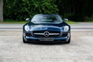 Afbeelding 8/38 van Mercedes-Benz SLS AMG (2010)