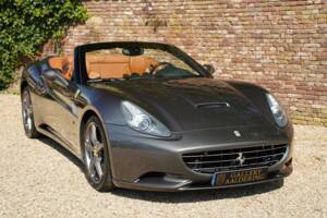 Bild 48/50 von Ferrari California (2010)