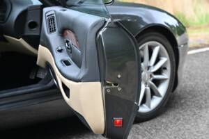 Image 39/50 de Aston Martin DB 7 Vantage (2002)
