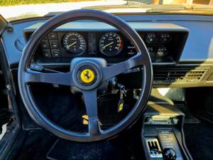 Bild 19/26 von Ferrari Mondial Quattrovalvole (1984)