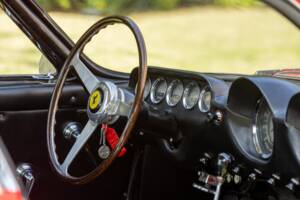 Image 13/16 of Ferrari 250 GT Berlinetta Lusso (1963)