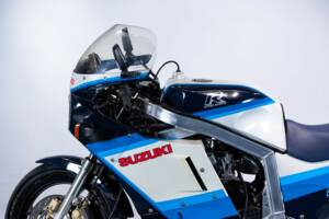 Bild 13/50 von Suzuki GSX-R 1100 (1986)