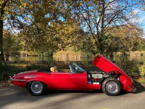 Afbeelding 46/50 van Jaguar E-Type V12 (1973)