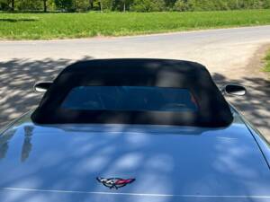 Image 15/50 of Chevrolet Corvette (2001)