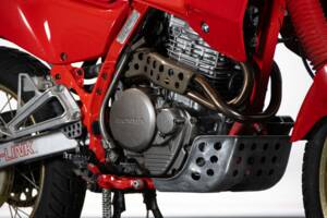 Image 36/50 de Honda NX 650 Dominator (1990)