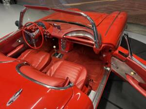Image 44/50 of Chevrolet Corvette (1959)