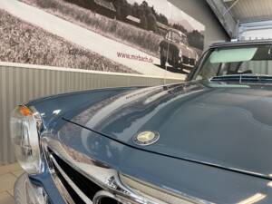 Imagen 17/17 de Mercedes-Benz 280 SL (1968)
