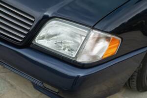 Image 20/50 of Mercedes-Benz SL 320 (1995)