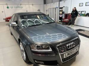 Bild 15/24 von Audi S8 V10 (2009)