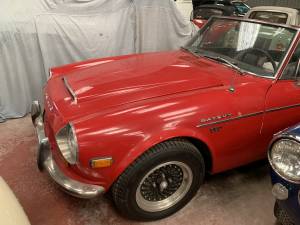 Image 2/6 of Datsun 1600 SSS (1968)