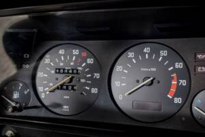 Image 13/50 of BMW 320i (1981)