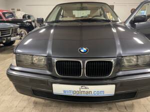 Bild 18/25 von BMW 318ti Compact (1997)