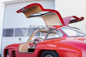 Image 28/49 of Mercedes-Benz 300 SL "Gullwing" (1955)