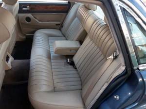 Image 19/29 of Jaguar Sovereign 3.6 (1988)