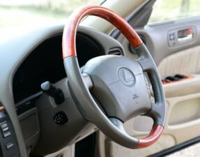 Afbeelding 37/50 van Lexus LS 400 (1998)