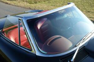 Immagine 7/35 di Chevrolet Corvette Sting Ray Convertible (1965)