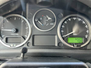 Immagine 23/28 di Land Rover Defender 90 (2015)