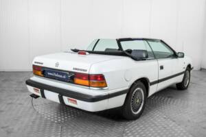 Bild 26/50 von Chrysler Le Baron 2.5 Turbo (1988)