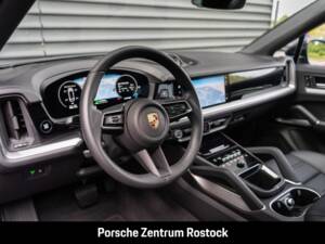 Imagen 6/34 de Porsche Cayenne Coupé E-Hybrid (2025)