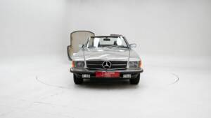 Image 5/15 de Mercedes-Benz 380 SL (1985)