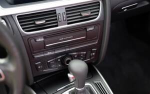 Image 22/33 of Audi A5 2.0 TFSI (2010)