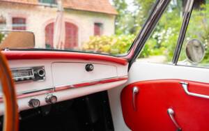 Immagine 34/43 di Alfa Romeo Giulia 1600 Spider (1964)