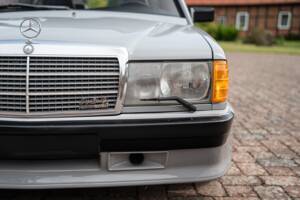 Bild 4/62 von Mercedes-Benz 190 E (1983)