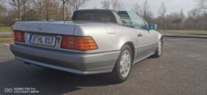 Afbeelding 6/58 van Mercedes-Benz 500 SL (1991)