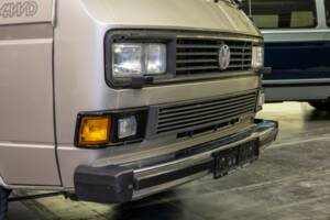 Bild 9/20 von Volkswagen T3 Caravelle wbx6 3.2 Oettinger (1991)