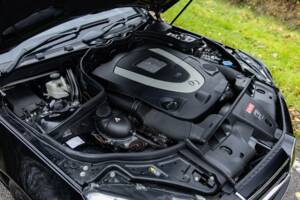 Bild 44/44 von Mercedes-Benz E 500 (2010)