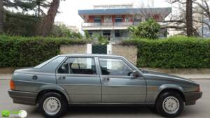Image 6/22 de Alfa Romeo 75 1.8 Turbo (1988)