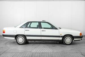 Image 10/50 of Audi 100 - 1.8 (1987)
