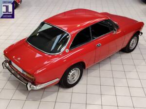 Bild 7/79 von Alfa Romeo 2000 GT Veloce (1971)
