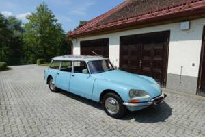 Image 47/47 of Citroën DS 23 Break (1972)