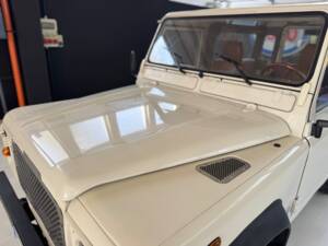 Bild 20/61 von Land Rover Defender 90 Td5 (2000)