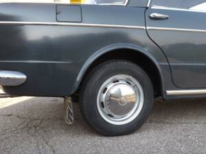 Image 11/50 of FIAT 1100 R (1967)