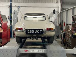 Image 5/13 of Jaguar Type E 3.8 (1964)