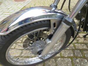 Image 32/40 of Yamaha RD 200 (1978)