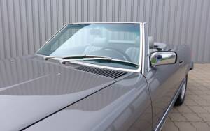 Image 39/97 de Mercedes-Benz 560 SL (1987)