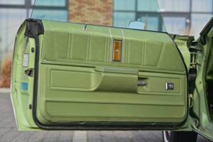 Image 24/44 of Chevrolet Impala (1974)