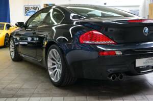 Bild 11/34 von BMW M6 (2008)