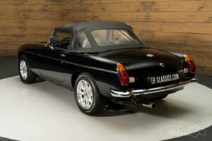 Image 6/7 of MG MGB (1980)