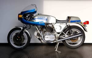 Image 36/54 de Ducati 900 SS (1977)