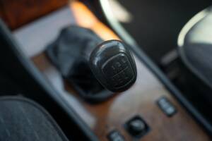 Imagen 36/50 de Mercedes-Benz 200 TE (1993)